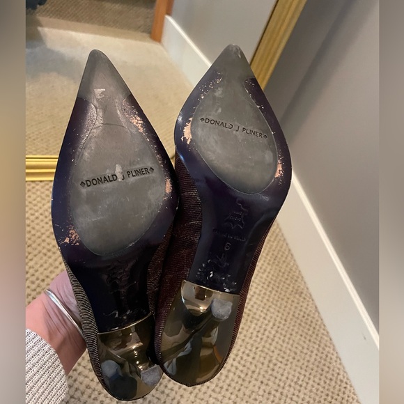 Donald J Pliner Couture Vintage Glitter Pump - Picture 2 of 6